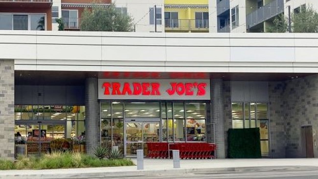 TJ's Sherman Oaks
