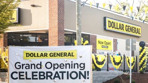 ​​​​​​​Dollar General Forecasts 2021 Comp Decline