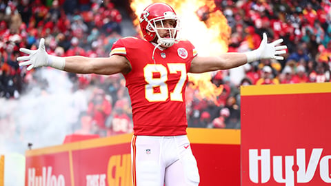 Hy-Vee Teams With Super Bowl Champ Travis Kelce