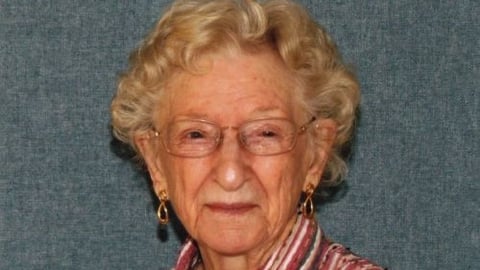 Evelyne Jones