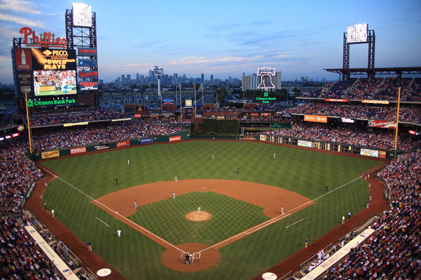 Giant Food Stores Reveals Promos as Official Grocer of Phillies