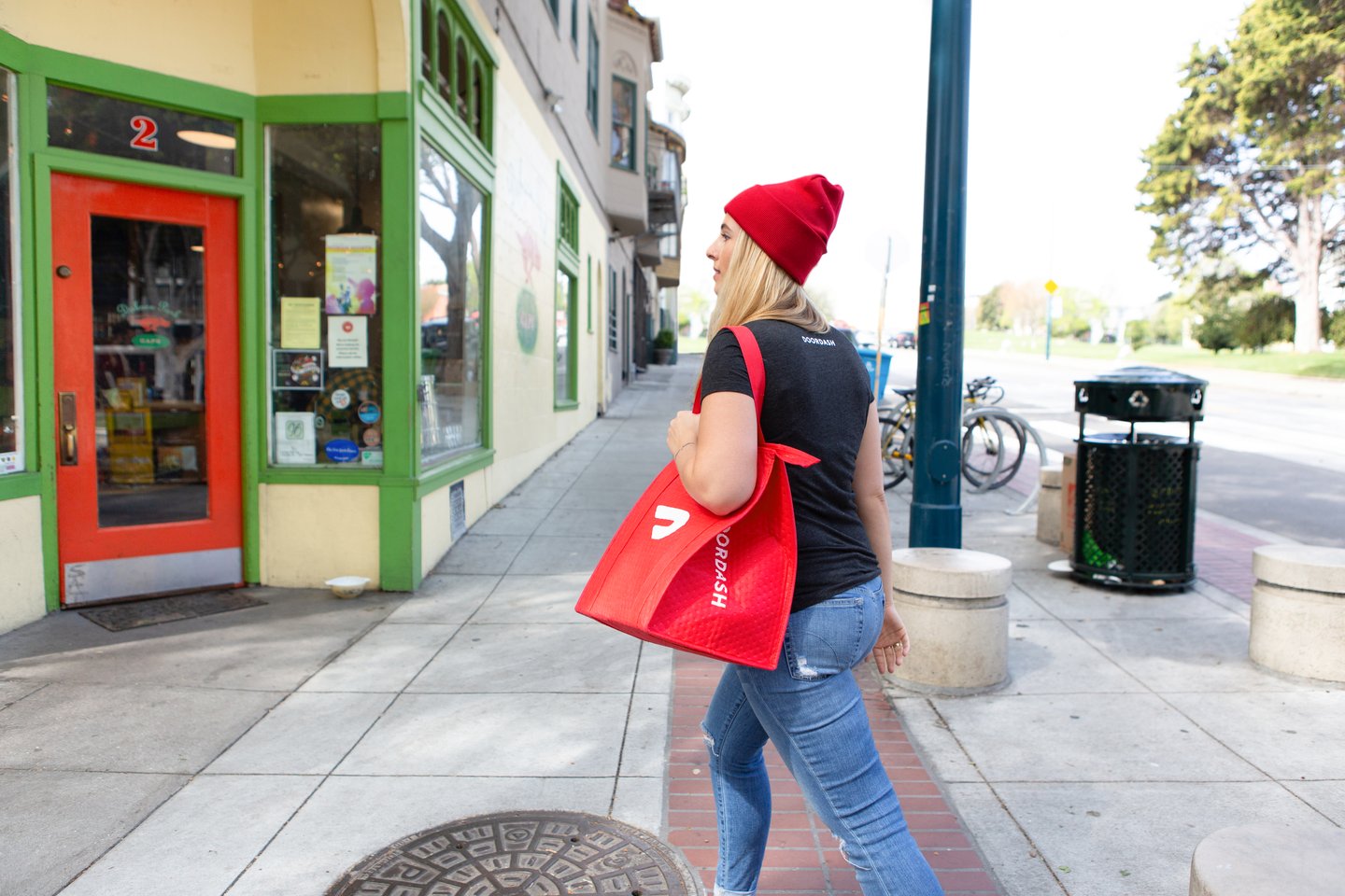 DoorDash Leads Free Grocery Delivery Program for Seniors