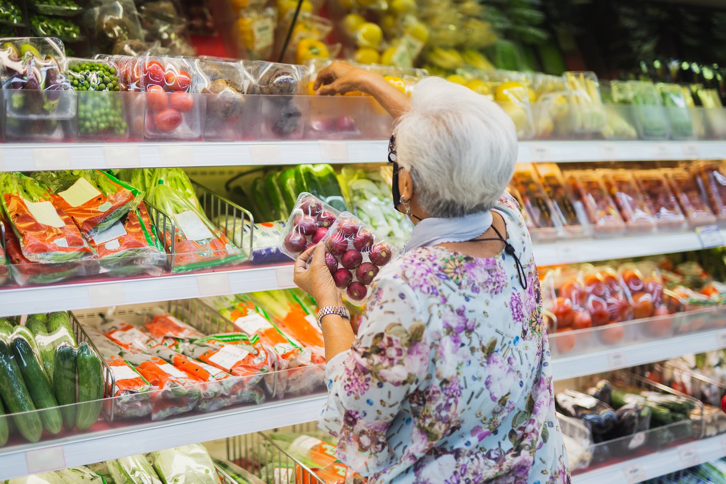 Clover Health Adds Grocery Benefits for Seniors in Select States