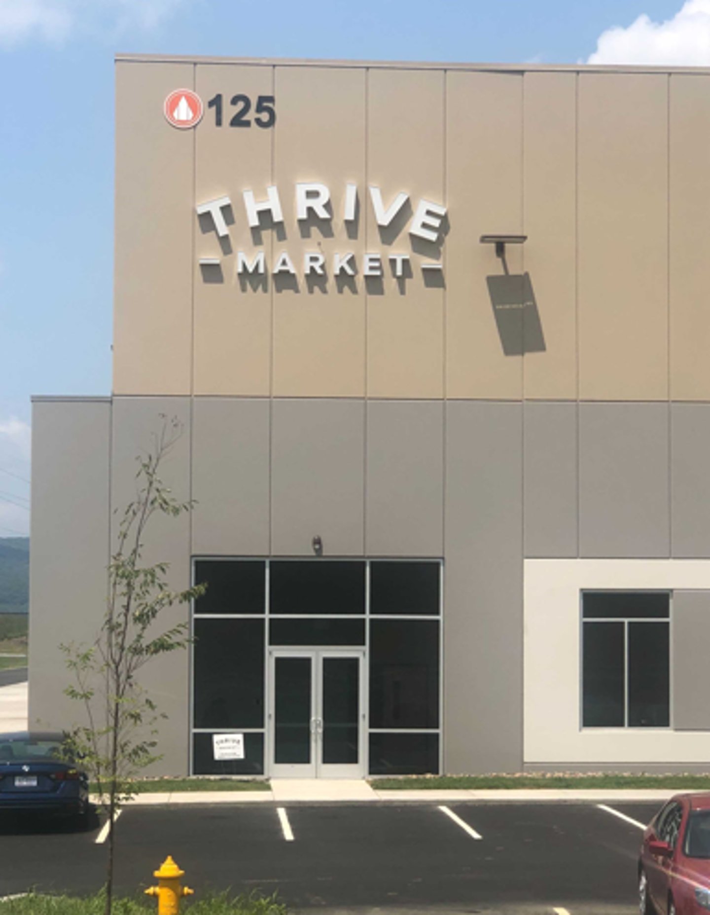 Thrive Market Opens 3rd Fulfillment Center Hanover Township, Pa.