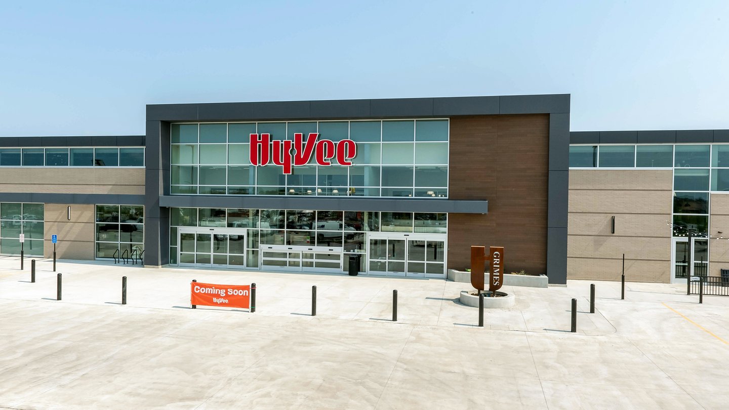 Grimes Exterior Hy-Vee Main Image