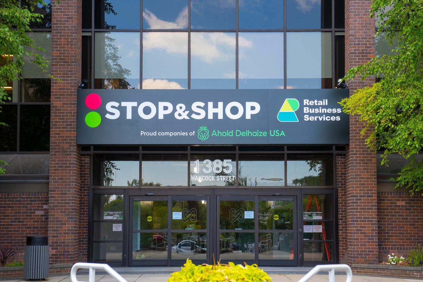 Stop & Shop HQ Main Image