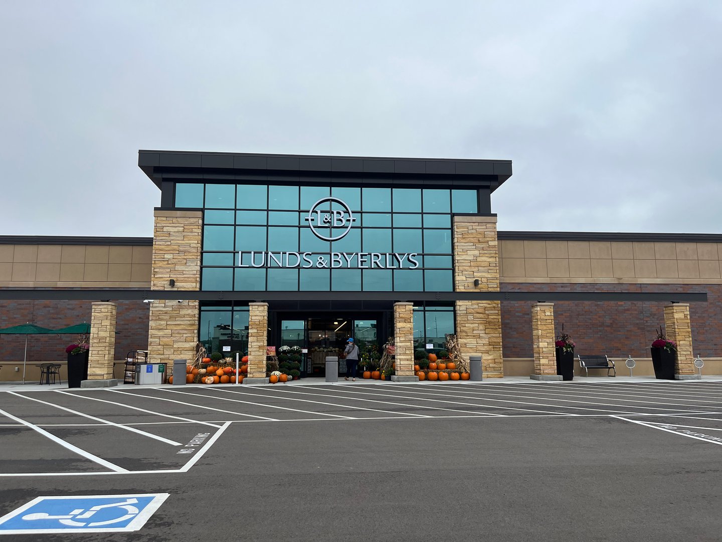 Lunds & Byerlys Apple Valley Exterior