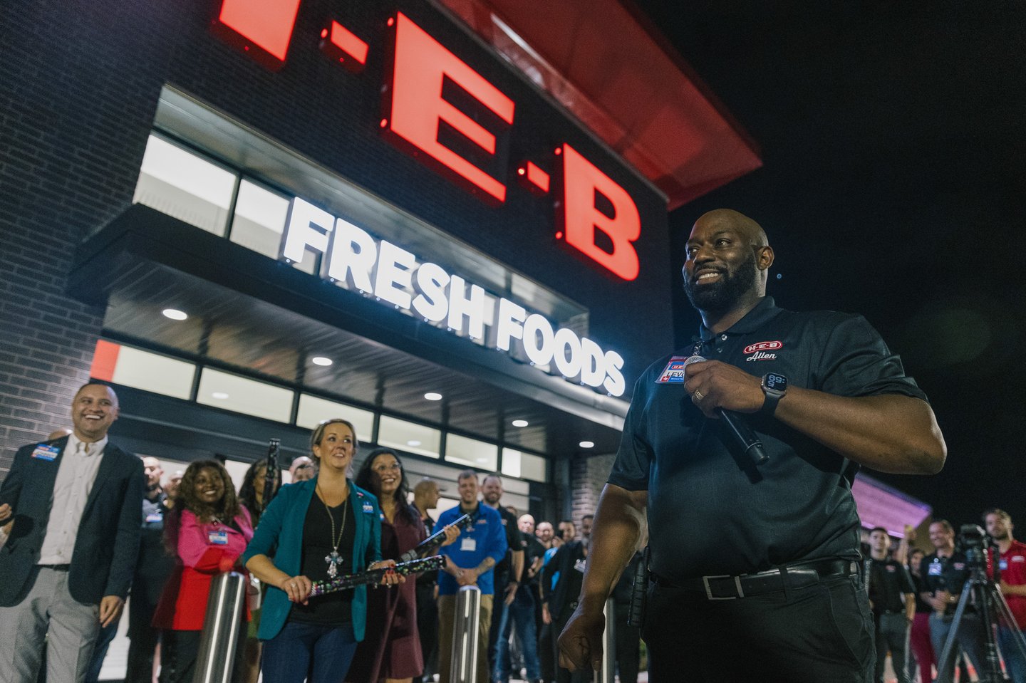 HEB Allen manager