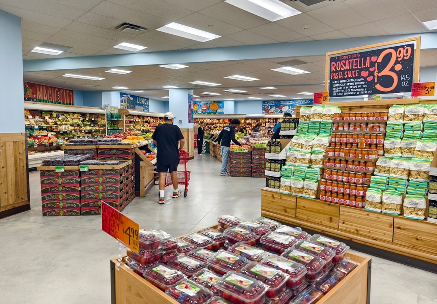 Trader Joe's interior