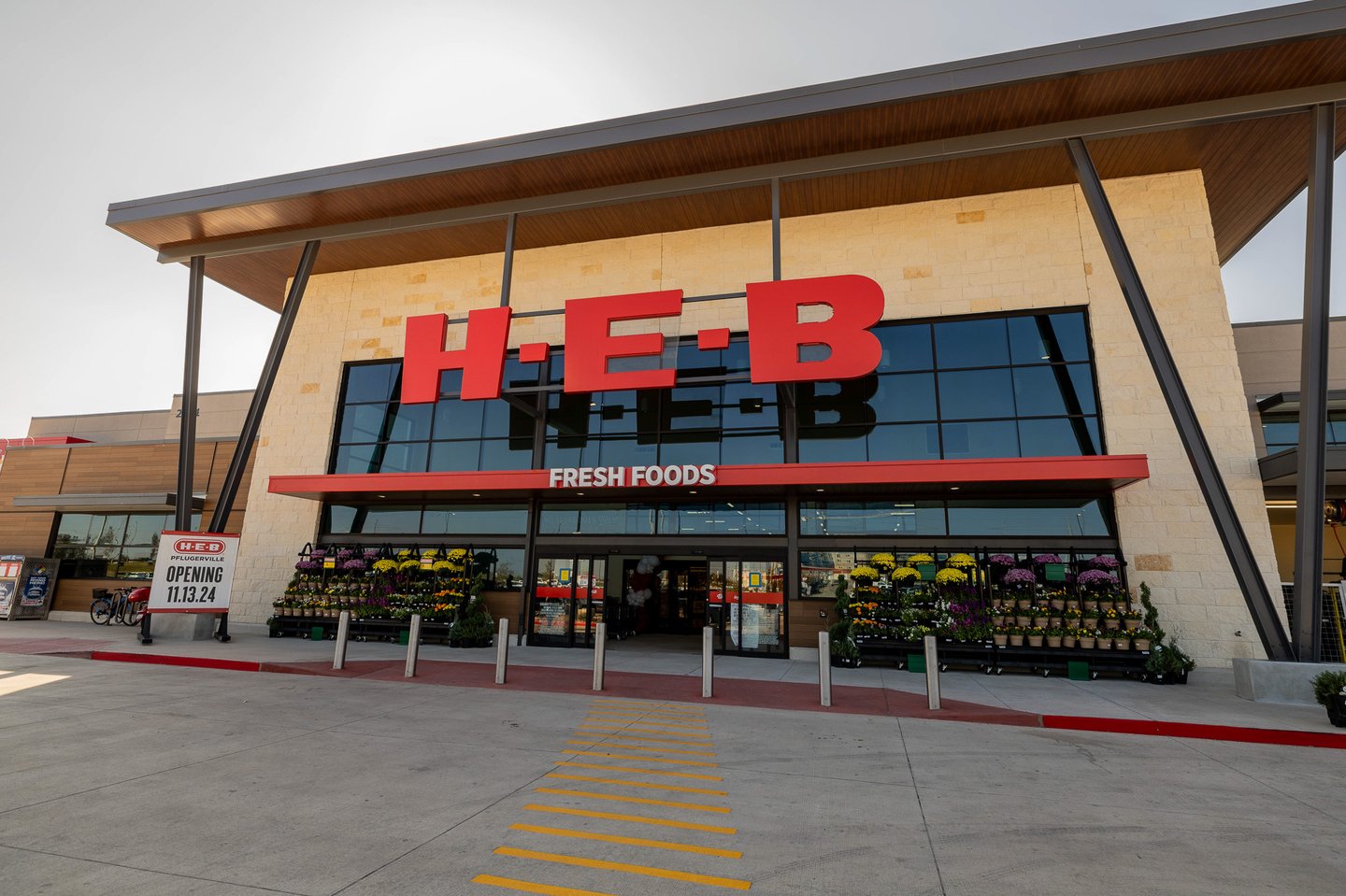 h-e-b