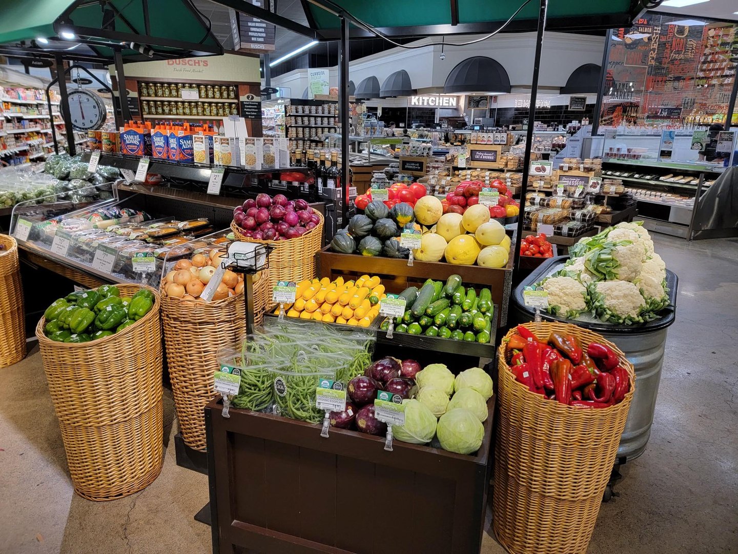 Busch's Fresh Food Market Seasonal Produce Display Main Image