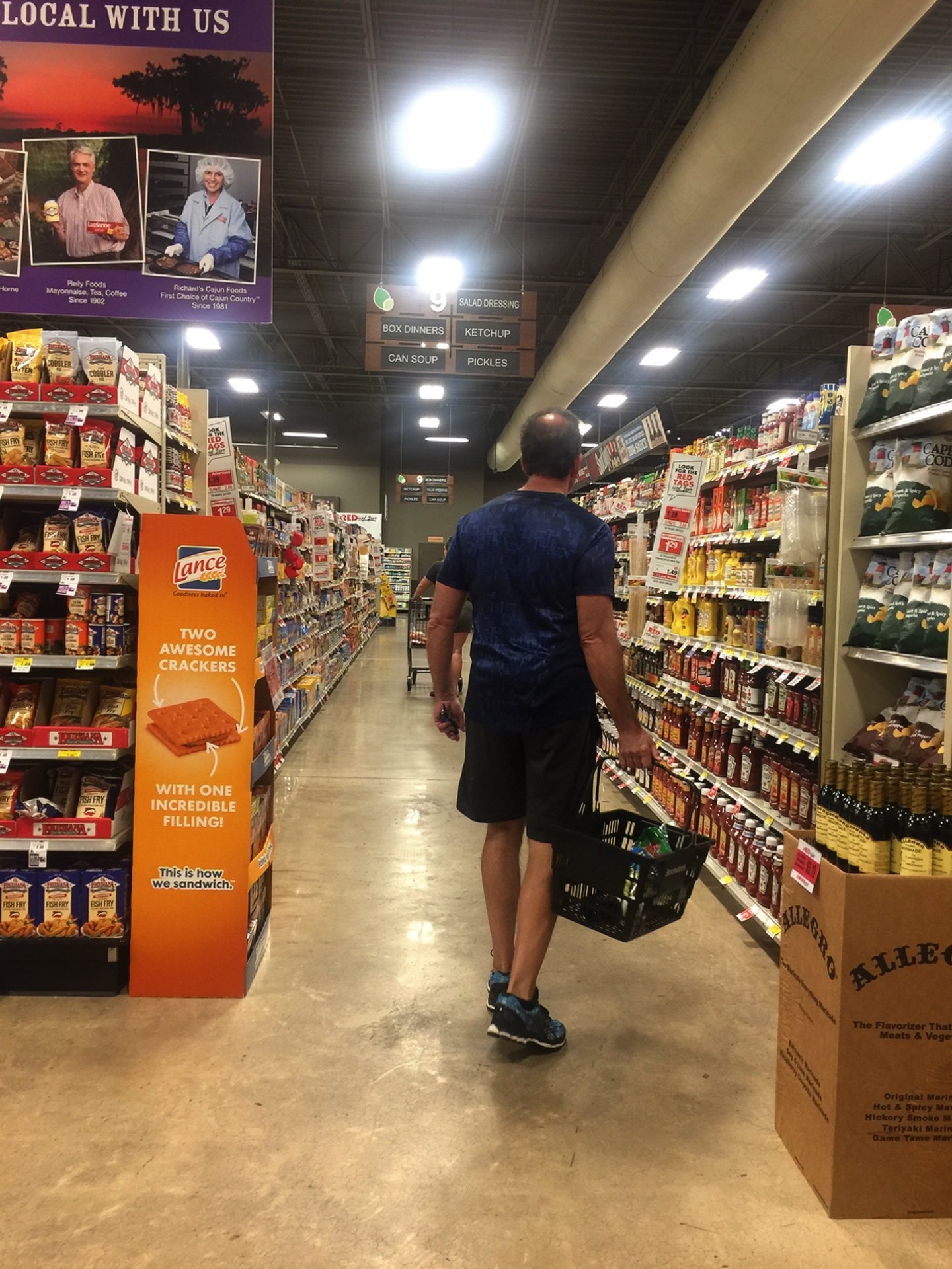 Brookshire Grocery Co. Aisle Main Image