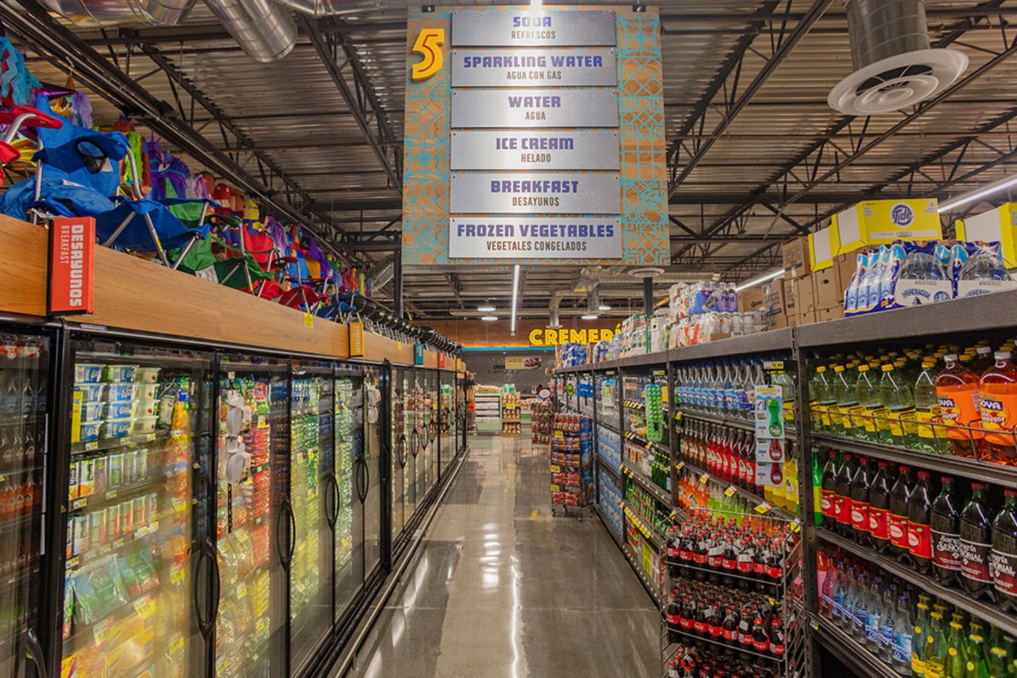 Vallarta Supermarkets Logile