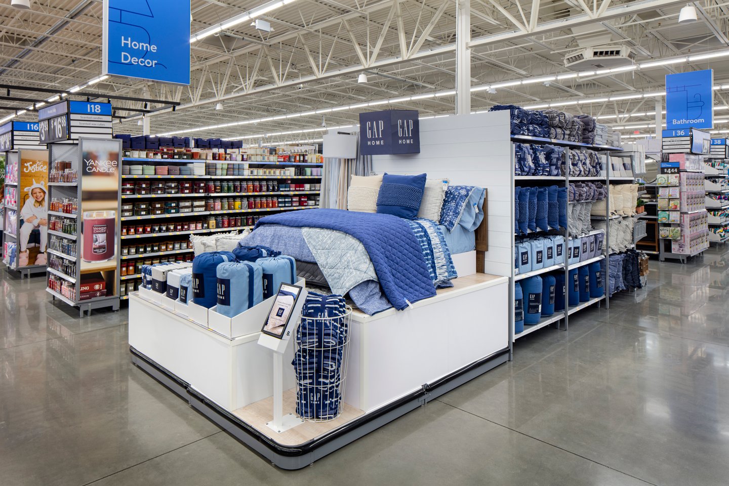 Walmart Wows Customers With Interactive Store Design