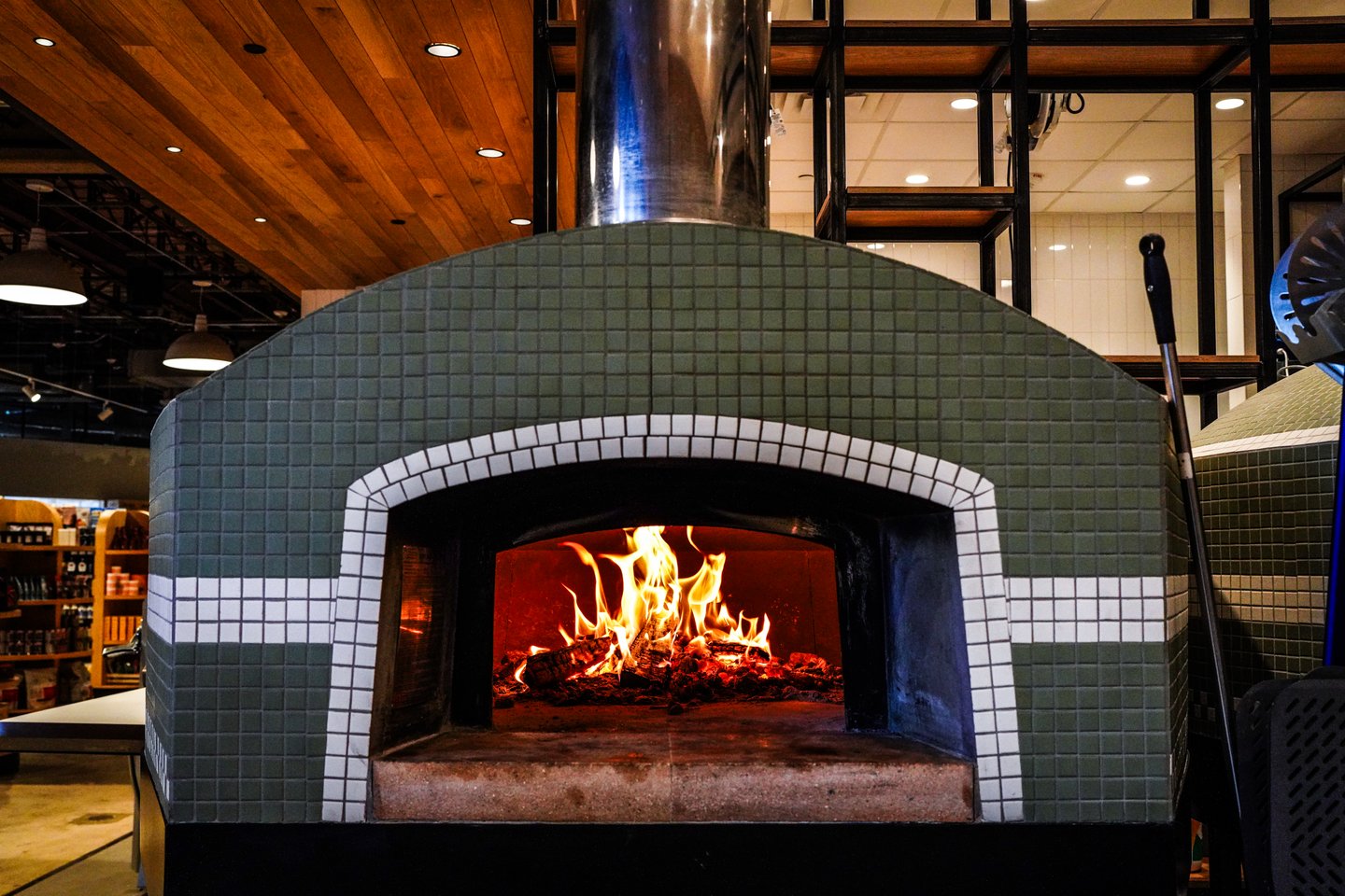 Pullman Market Fife & Farro Pizza Oven Photo credit: Robert Lerma