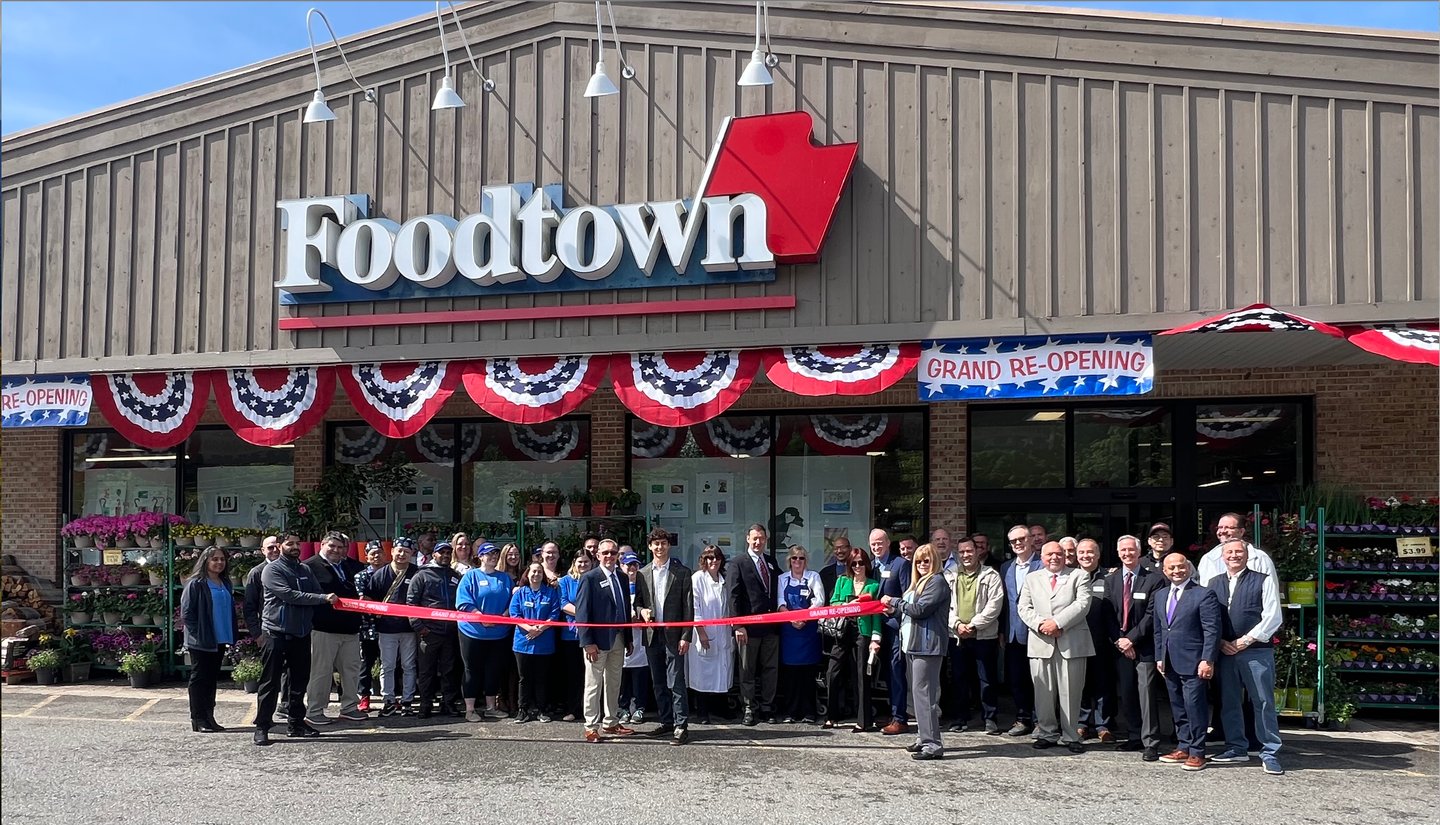 Foodtown of Cold Spring Ribbon-Cutting Ceremony Main Image