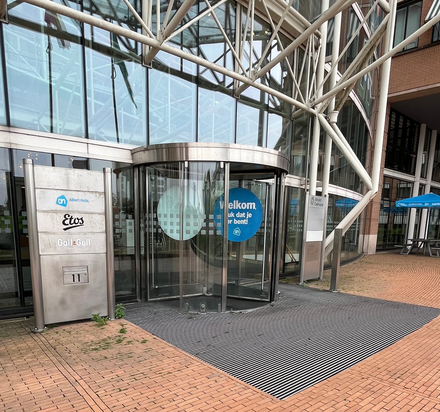 Ahold Delhaize Entrance Zaandam Main Image