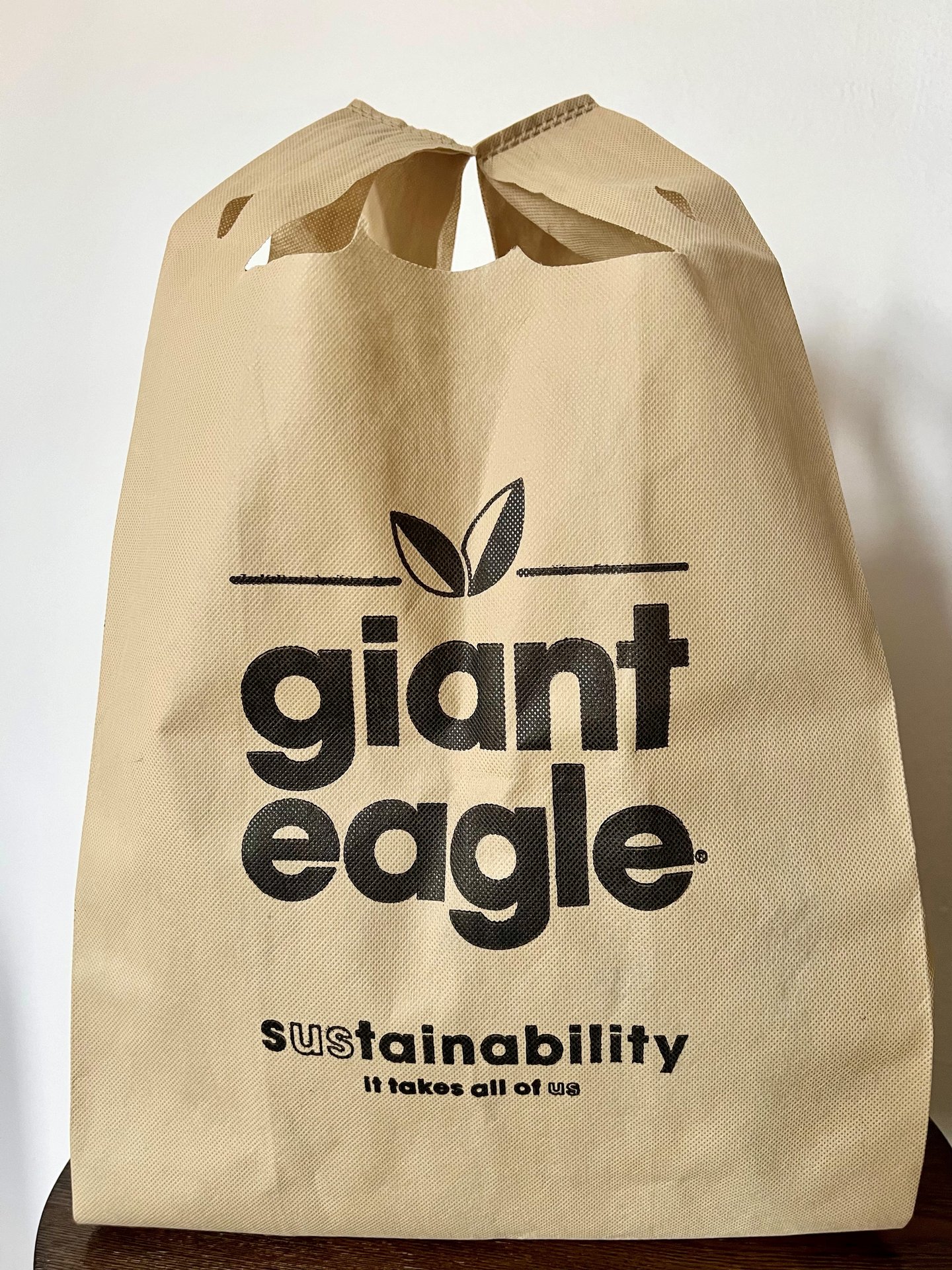 Giant Eagle reusable bag