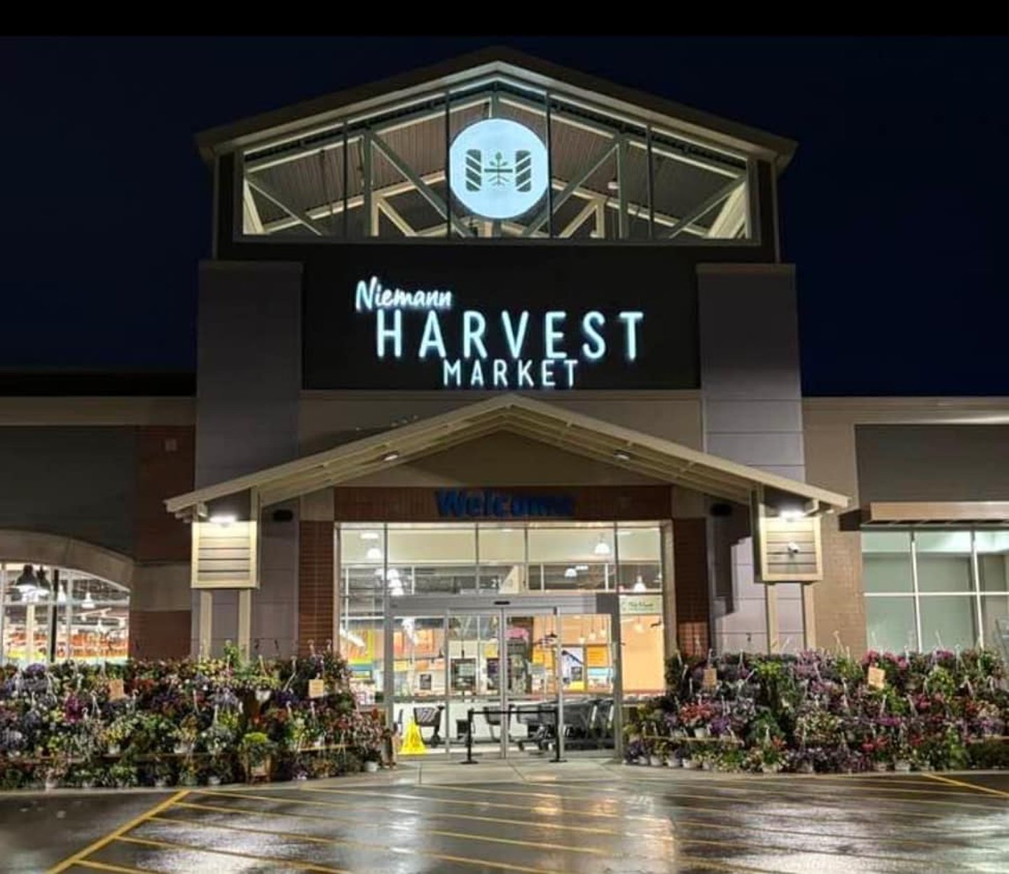 Niemann Harvest Market 