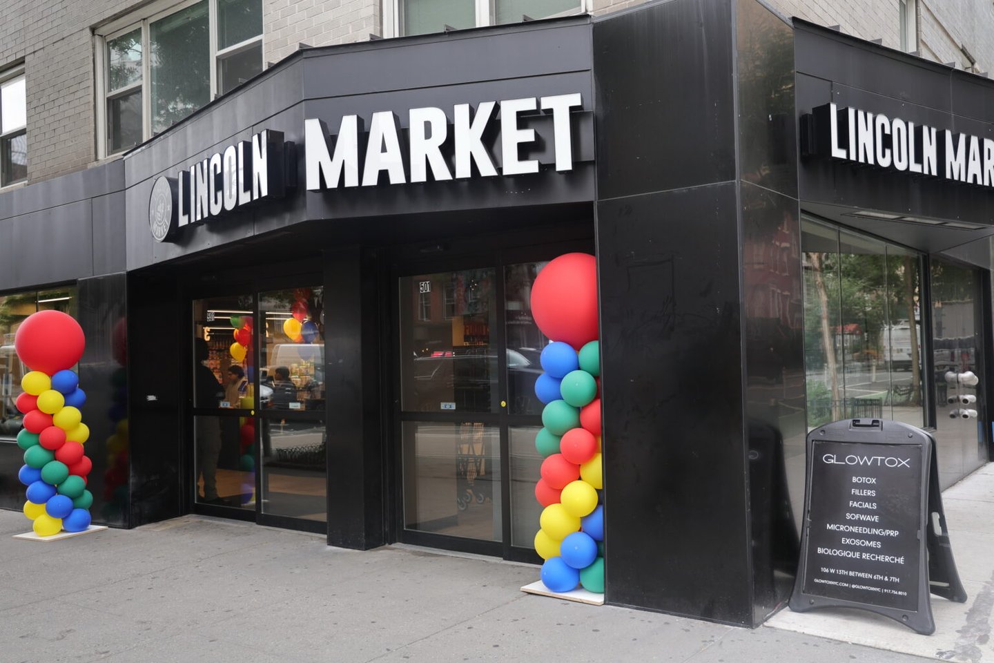 Lincoln Market 6th Avenue 